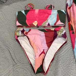 Swim suit